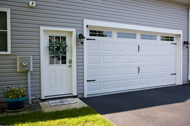 24/7 Emergency Garage Door Panel Replacement experts in Haw River, NC